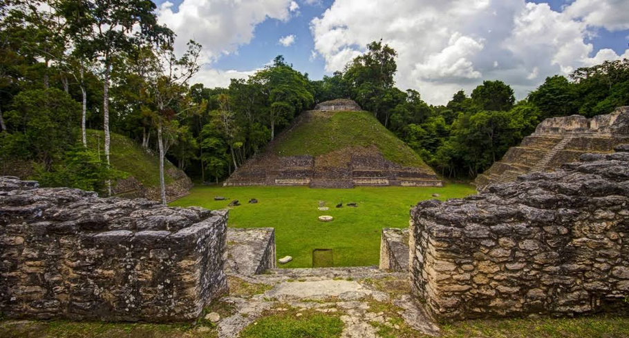 caracol-ruins