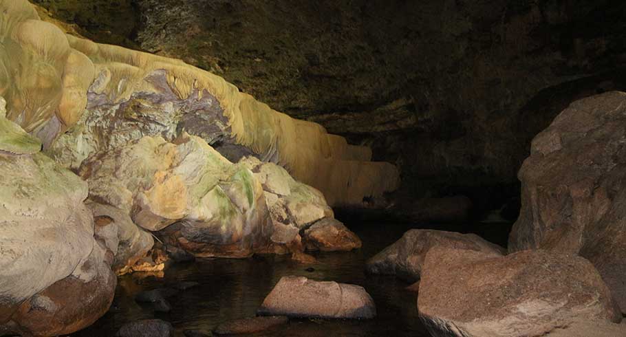 rio-frio-caves02